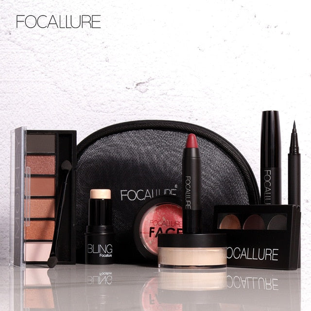 FOCALLURE 8PCS Beauty Tool Makeup Set Matte Lip Stick Mixed Color Blush Natural Eyeshadow With Makeup Bag